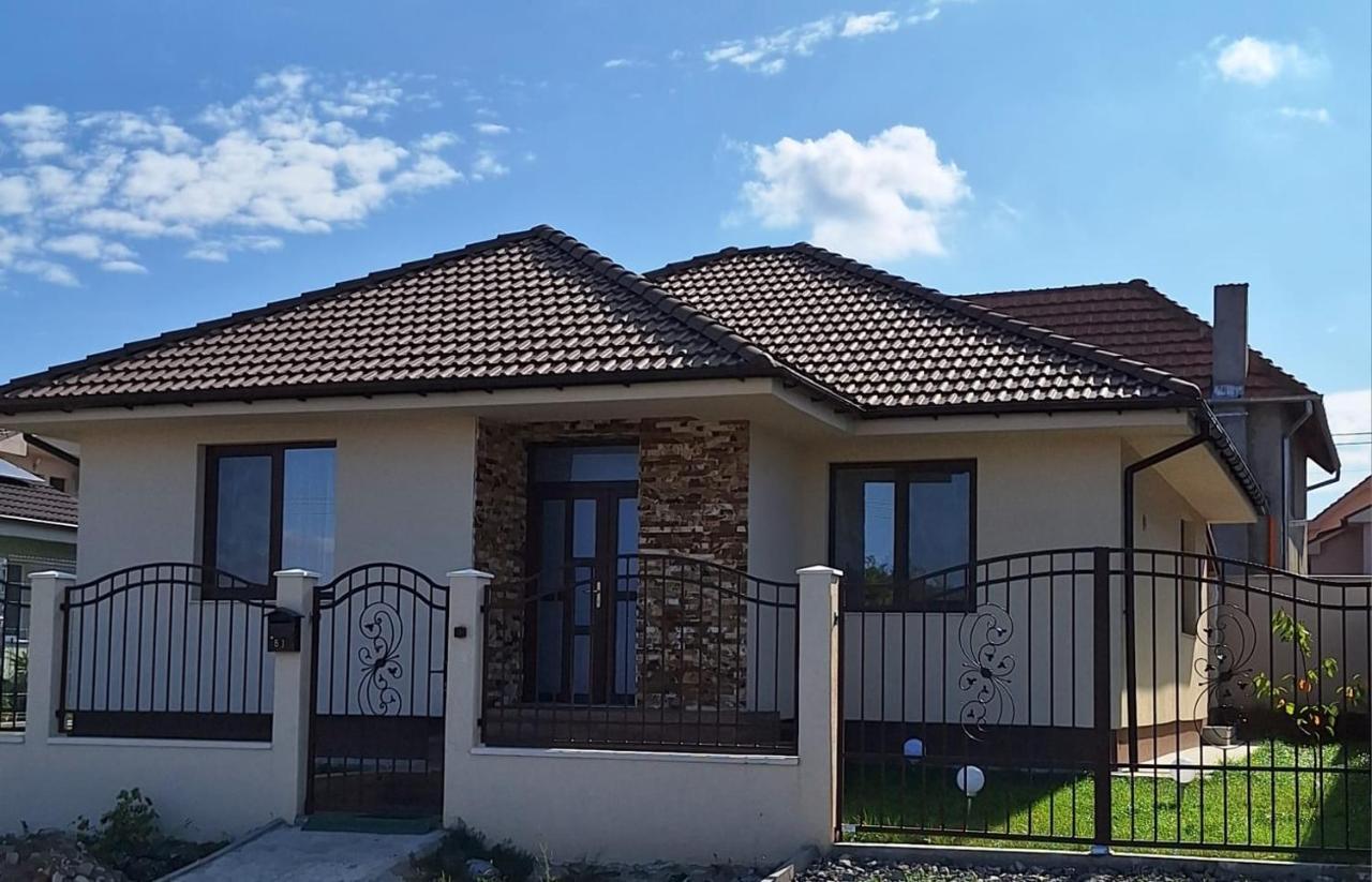 Casa De Langa Lac Oradea Exteriör bild